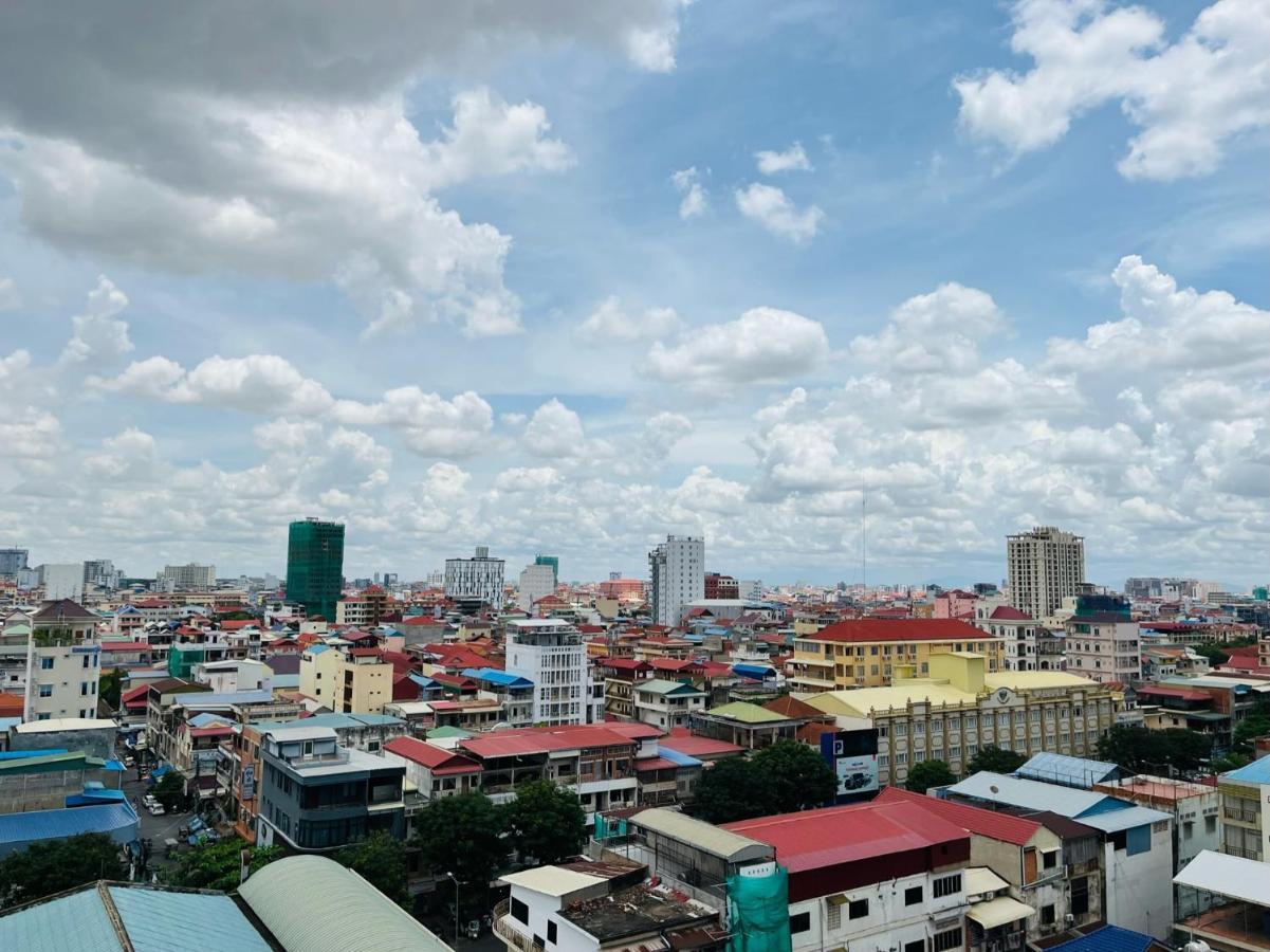 Chung Hsin Hotel 中信酒店 Phnom Penh Exteriör bild